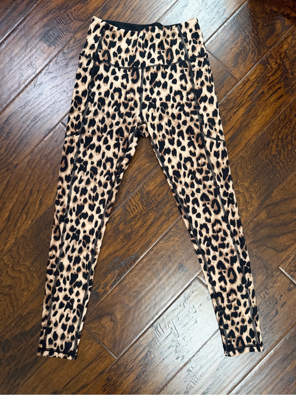 Victoria's Secret Women’s Leopard Print Soft Athletic Leggings Size 2